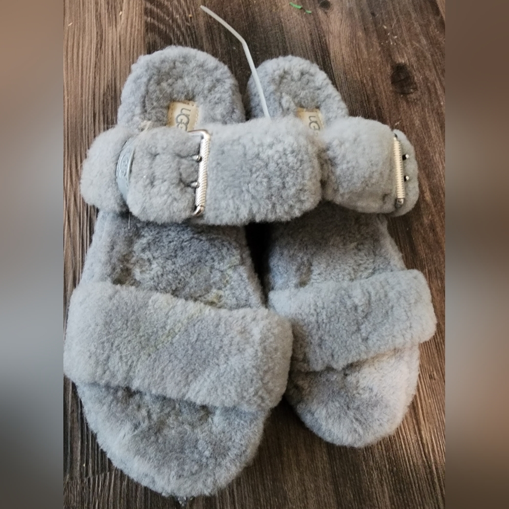 UGG. Size 9 - Women's Cozy Gray Slippers